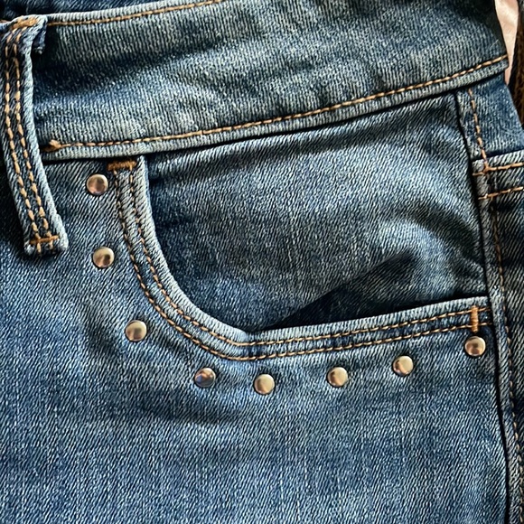 Old navy rockstar high waist skinny jeans - Picture 2 of 4